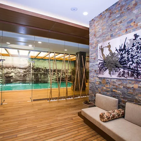 Hotell Gorrion 5*